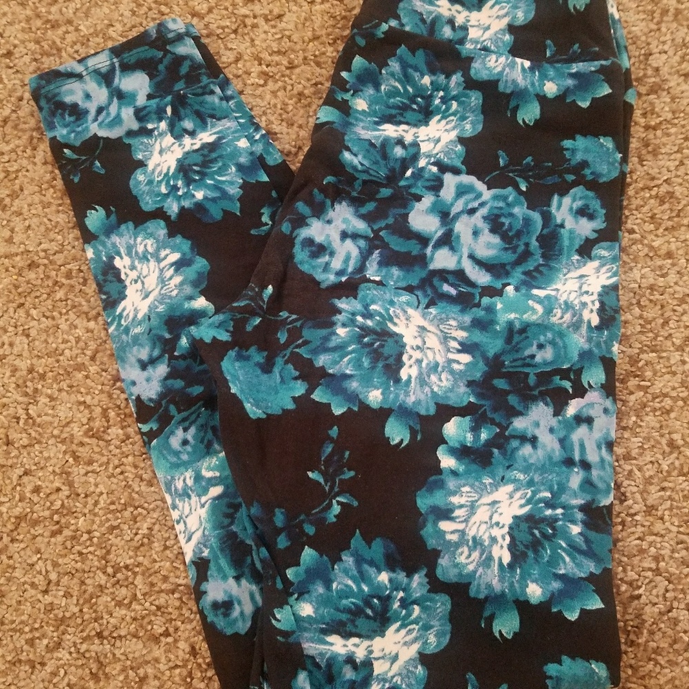 Vintage floral lularoe OS